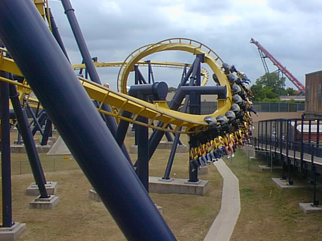 See if you can spot who the front 4 on the ride are!